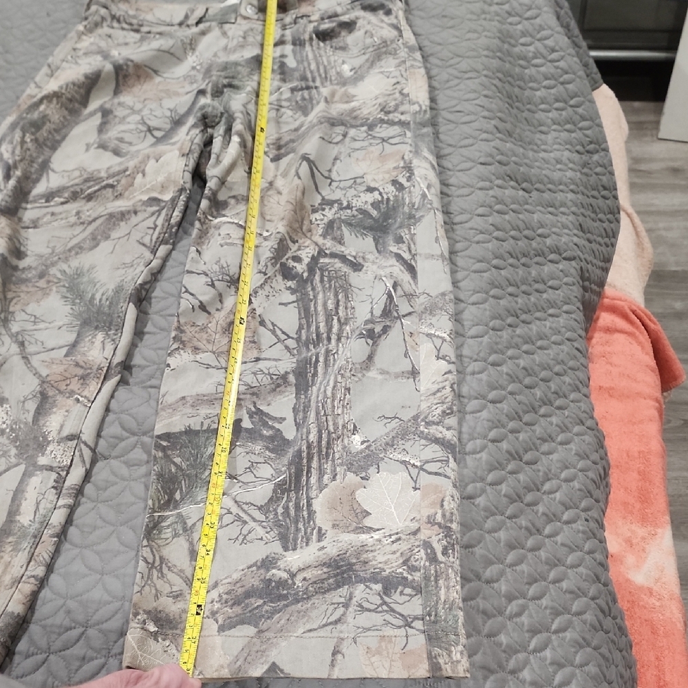 Like New Hollister Woodland Camouflage Pants - Picture 3 of 11